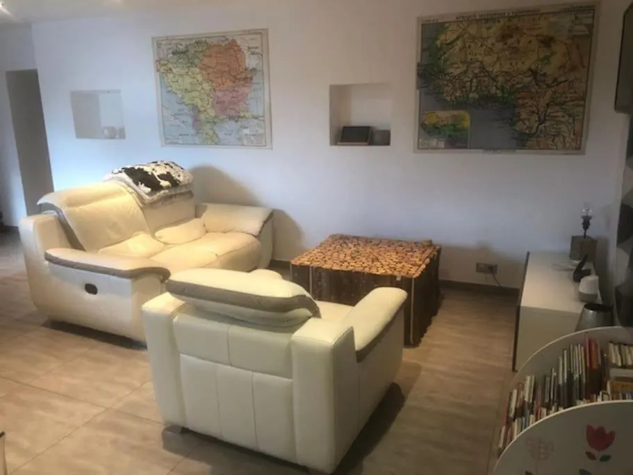 Belle Maison Familiale A La Campagne Apartment Saint-Girod