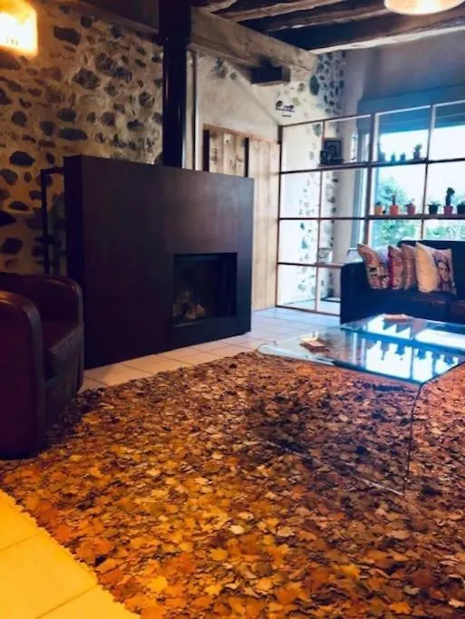 Belle Maison Familiale A La Campagne Apartment Saint-Girod